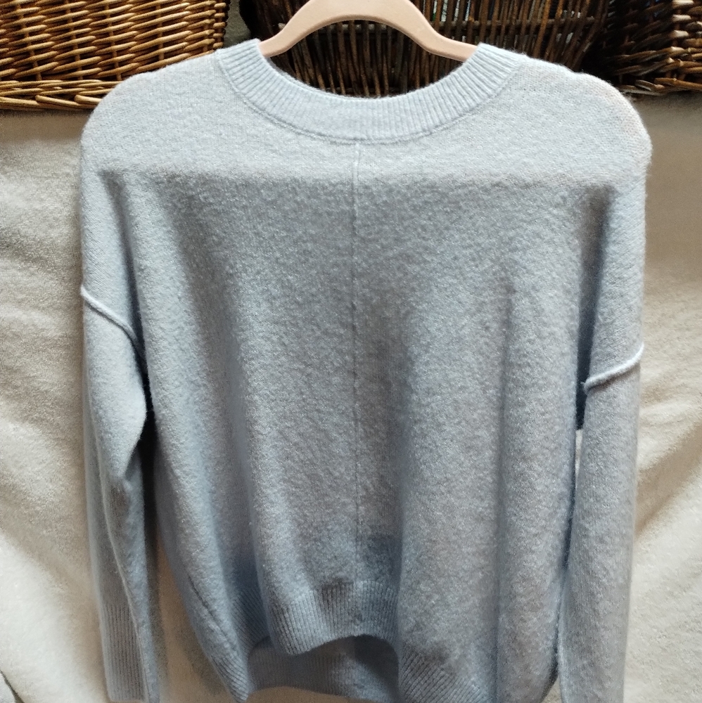 Vince Camuto Sweatshirt
